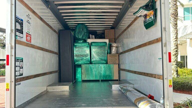 Edgewater Movers: Seasonal Moving Tips and Tricks